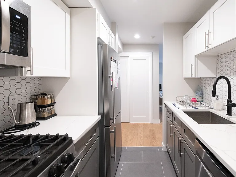 Deacon Court - 1661 Washington Street — Photo 112
