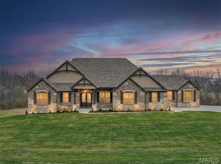 212 Bluegrass Pasture Ct, Wentzville, MO 63385