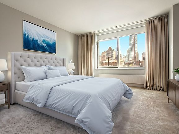 4th image of 120 W 72nd St APT 11A