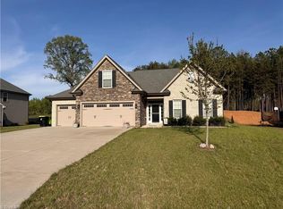 204 Shadow Trl, Clemmons, NC 27012