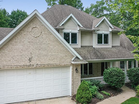 3rd image of 2941 S Telemark Cir