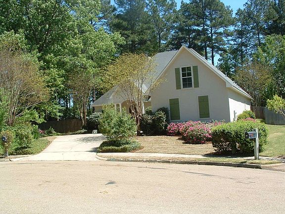 Front of house from cul de sac