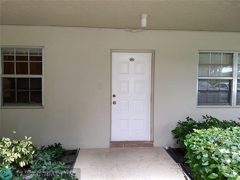 1st image of 800 Cypress Blvd APT 105