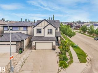 1004 Secord Promenade NW, Edmonton, AB T5T 4A4