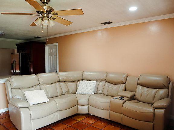 2nd image of 2909 Vassallo Ave