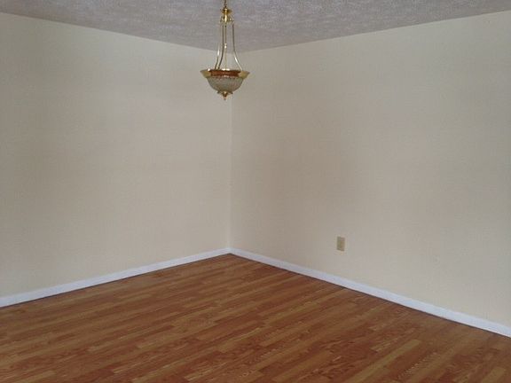Dining area with laminate