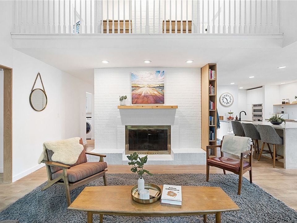 3727 SW 28th St, Des Moines, IA 50321 Zillow