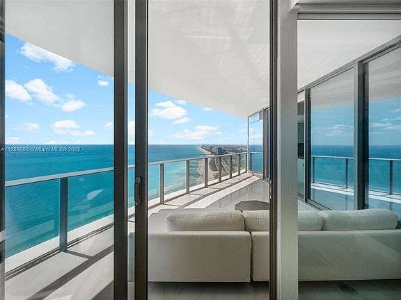 3rd image of 15701 Collins Ave #4602