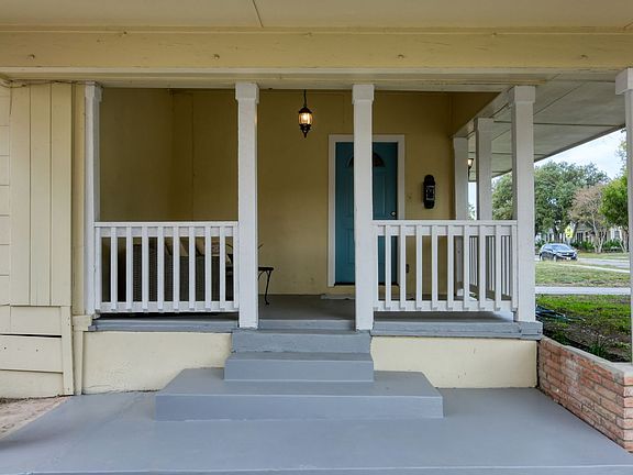 4th image of 1932 W Huisache Ave