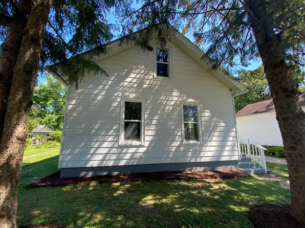 405 S Grant St, Earlville, IL 60518