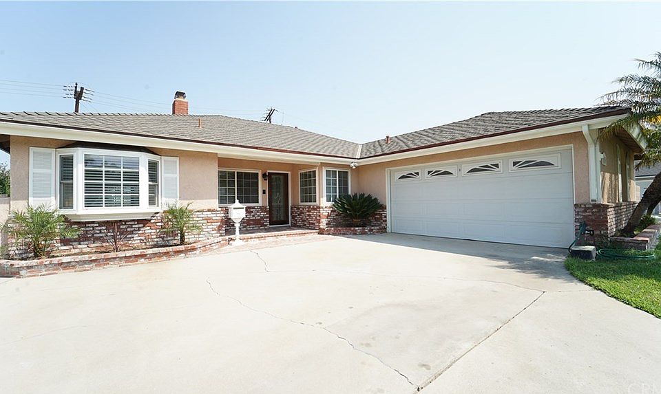1st image of 16269 Summershade Dr