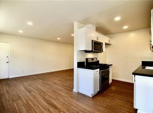 6140 Whitsett Ave, North Hollywood, CA 91606