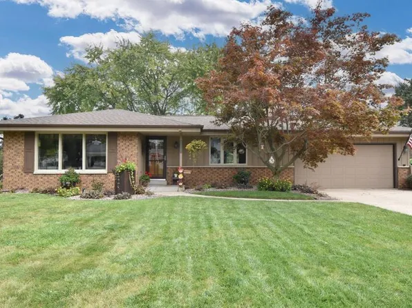 7920 South Mission DRIVE, Franklin, WI 53132