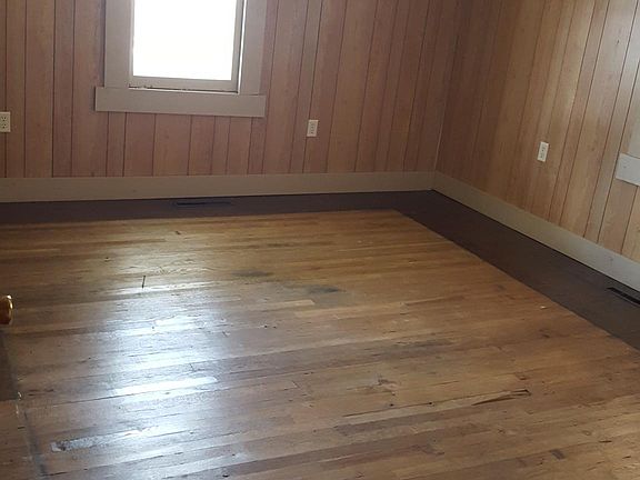 large master bedroom