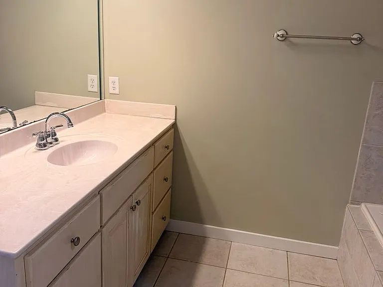 3704 Tiki Dr — Photo 7