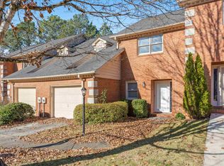 3064 Old Stone Dr, Birmingham, AL 35242