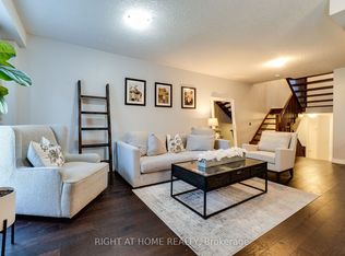 70 Highgate Dr #12, Hamilton, ON L8J0E8