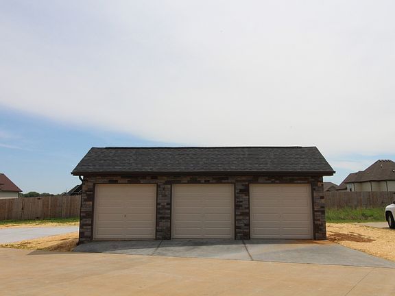 3rd image of 1611 Railton Ct Unit K