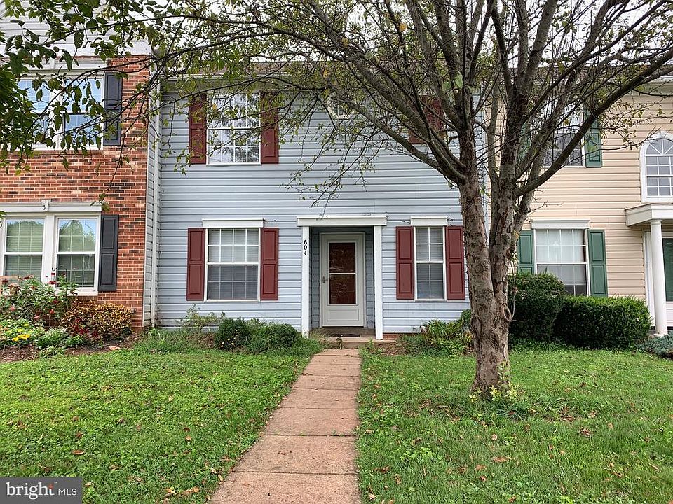 1st image of 604 Bridlewood Dr