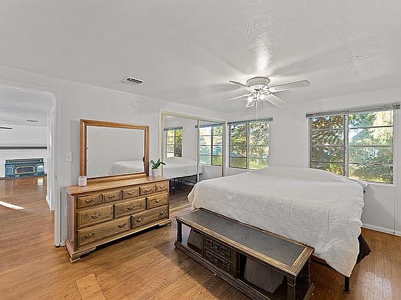 4th image of 1920 Verano St #1920