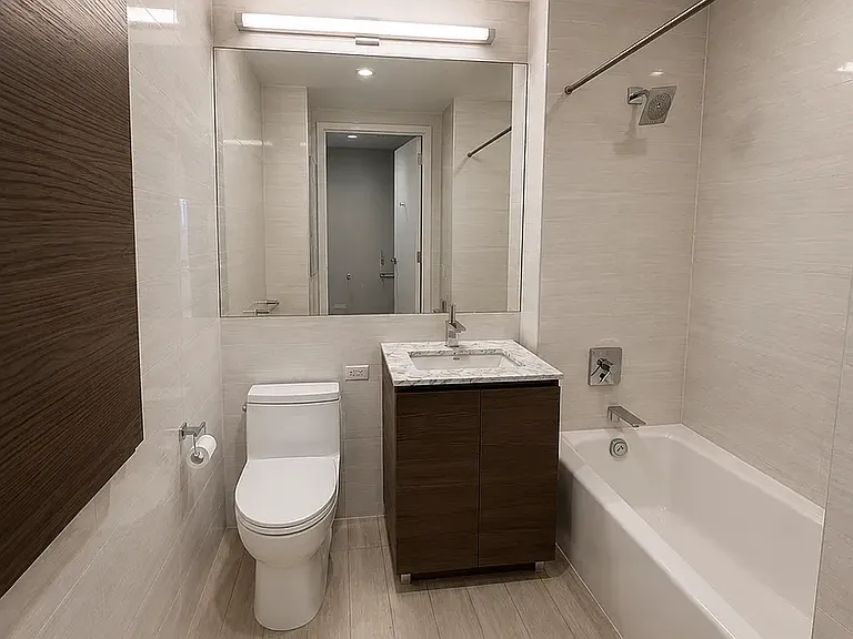 309 Gold St #35AAIR — Photo 6