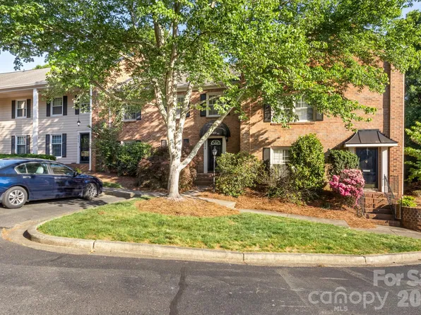 6748 Constitution Ln, Charlotte, NC 28210