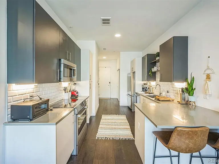 2525 Arapahoe St #213 — Photo 8