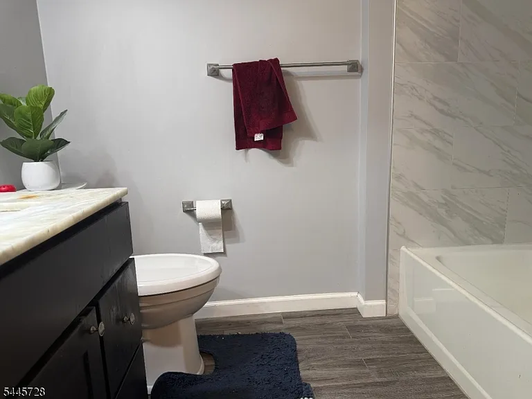 58 Waugh Ct — Photo 17