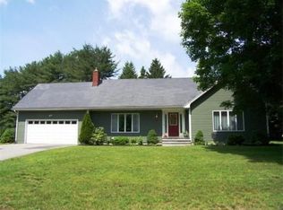 4 Hawthorne Cir, Andover, MA 01810