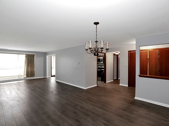5th image of 7201 N Lincoln Ave APT 316