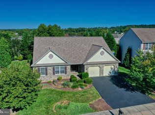 51 Pacific Ave, Sinking Spring, PA 19608