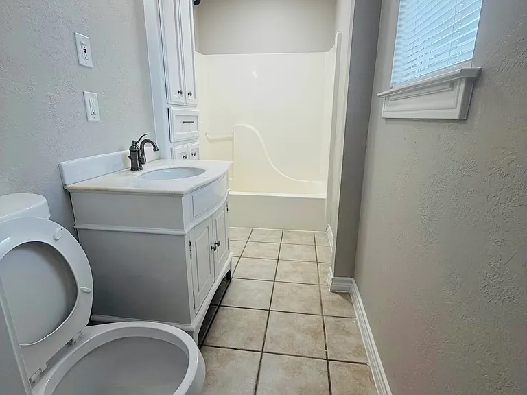5080 Browning Dr — Photo 10