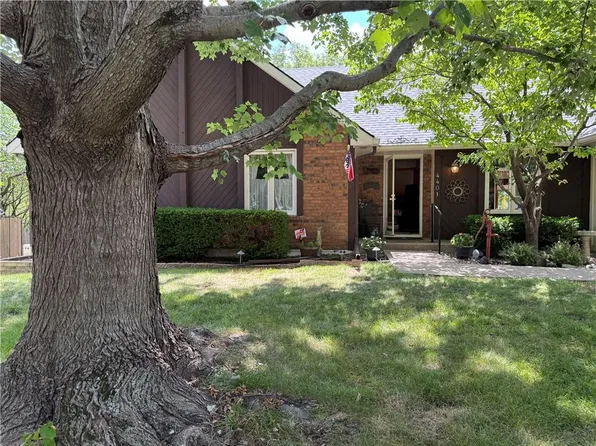 4401 NW 65th Ct, Kansas City, MO 64151