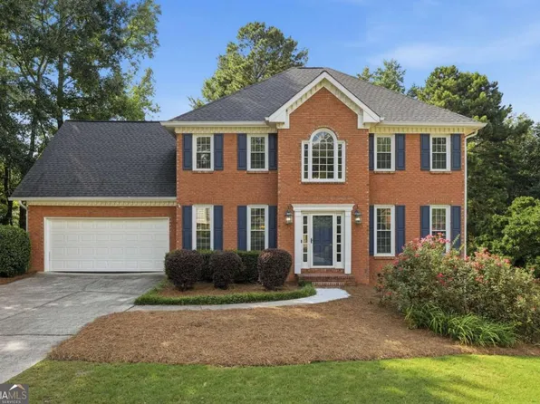 230 Shyrewood Dr, Lawrenceville, GA 30043