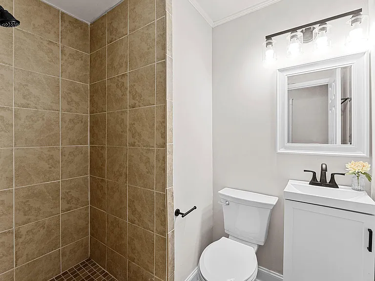 1307 Merry St — Photo 17