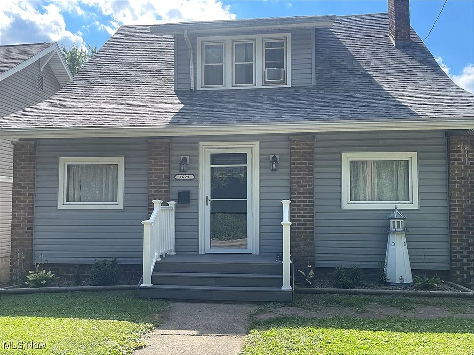 1st image of 1621 Saint Clair Ave