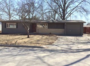 1809 W 21st Ter, Lawrence, KS 66046