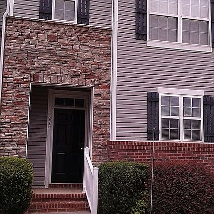 5th image of 127 Walnut Cove Dr APT F