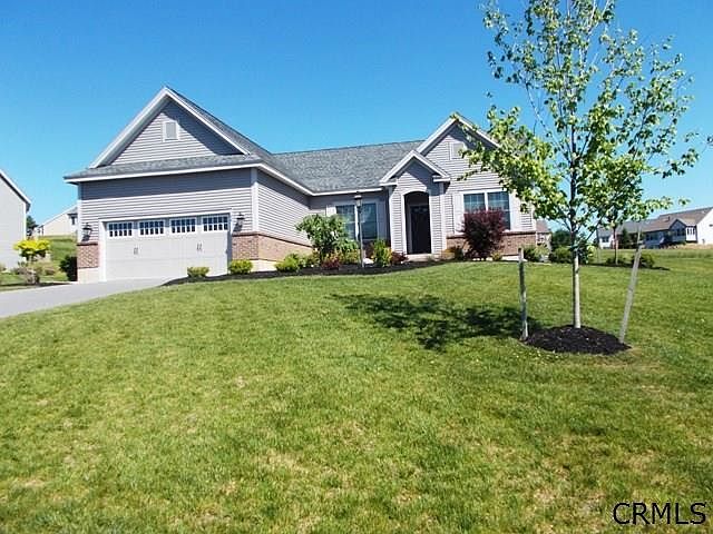 1st image of 34 Sheldon Dr