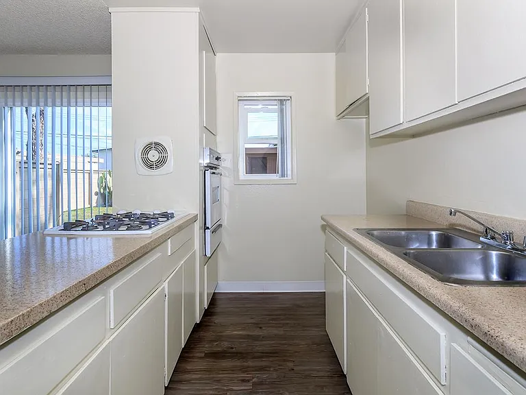 Sea Breeze Rental Townhomes — Photo 16
