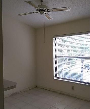 5th image of 5483 Peppertree Dr #4
