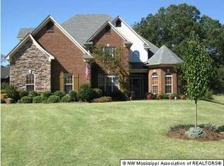 1628 Notting Hill Dr, Hernando, MS 38632