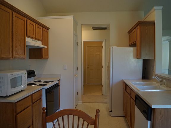 4th image of 14008 Millers Creek Ln