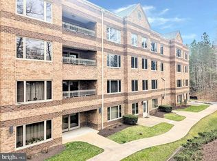 23140 Cobblestone Ln APT 303, California, MD 20619