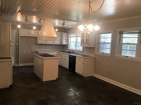 3rd image of 1504 McMillan Ave