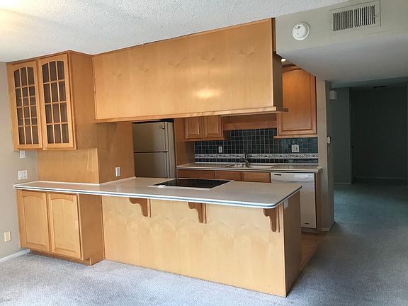 3rd image of 1247 Picasso Dr