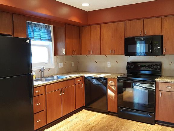 Large Kitchen with hardwood floors