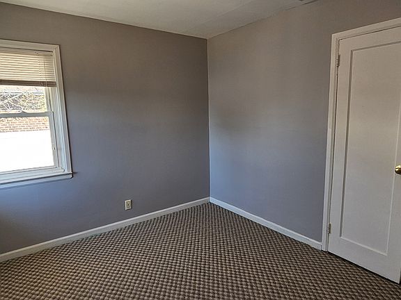 3rd image of 430 Whittier Ave Floor 1