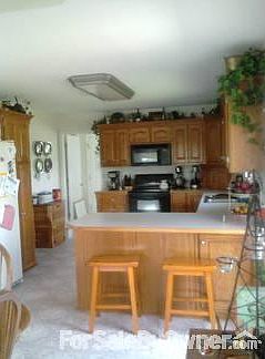 Kitchen
						:
						Breakfast Bar