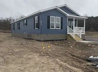 4208 Canalside Dr, Palmyra, NY 14522